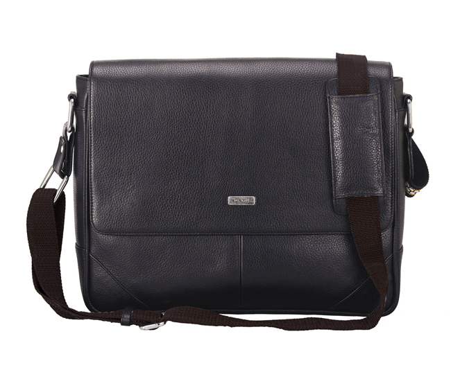 Messenger Laptop — No. 42